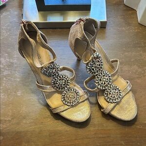 ANTONIO MELANI Gold Embellished Heels Sz 6 1/2
